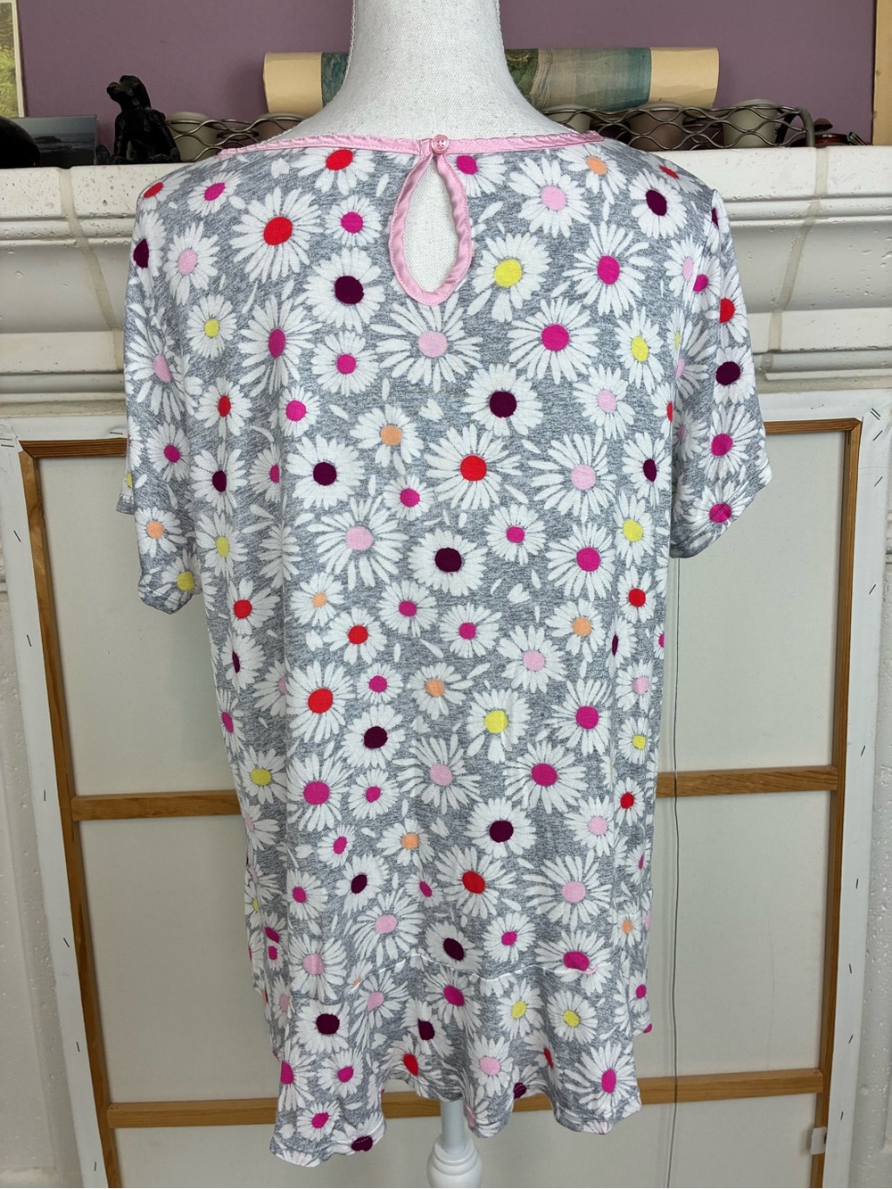 Cute PJ Set Short Sleeve Top & cropped long pants keeps you cool with pockets - Picture 7 of 11